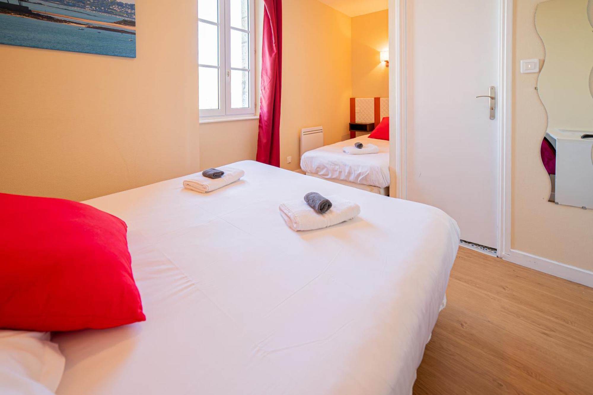 Hotel De La Mairie Saint-Pol-de-Léon Εξωτερικό φωτογραφία